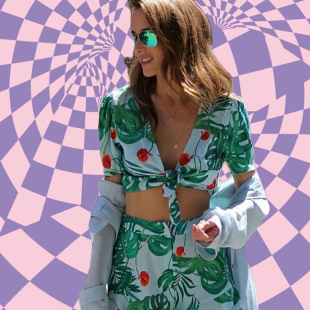 Crop top with knot